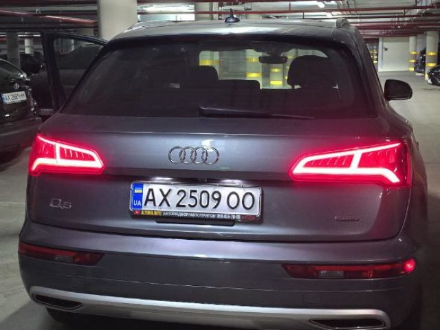 Audi_Q5-7