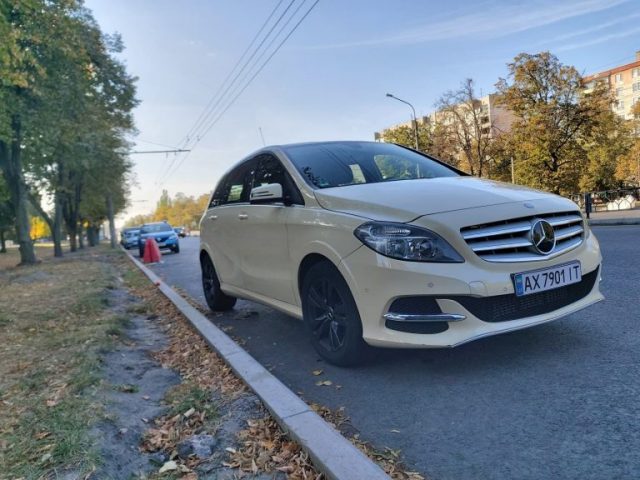 Растаможенный Mercedes B200 Natural Gas